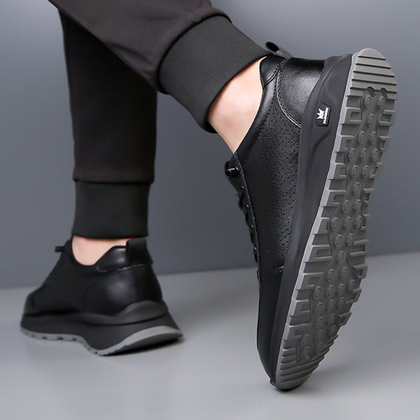Men's Leisure Sports Travel Solid Color Breathable Wear-Resistant Sneakers